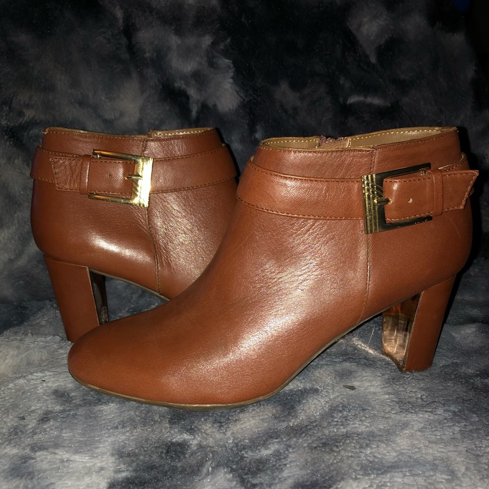 Aerosoles 7.5 tan booties